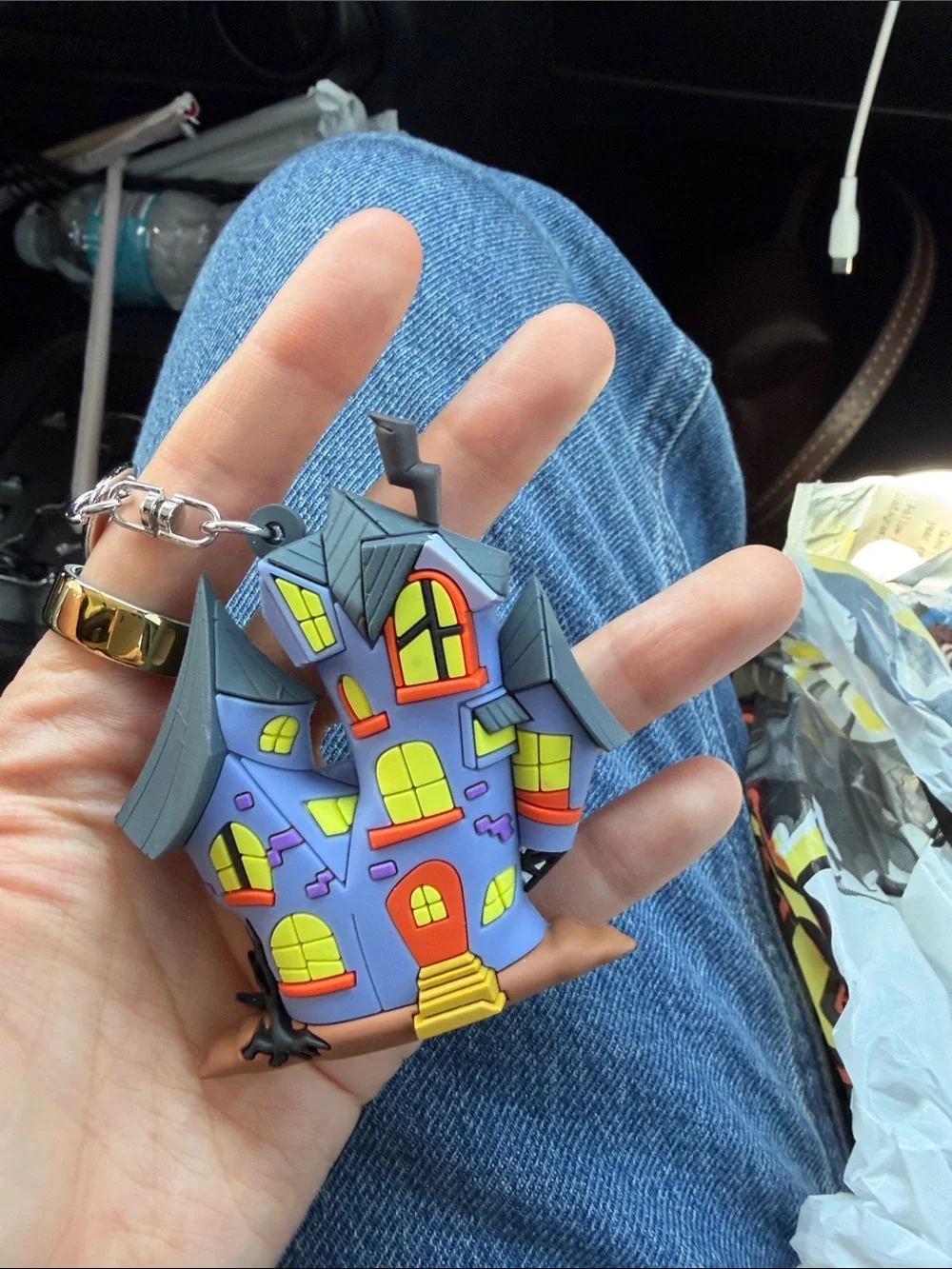 Halloween Haunted House Keychain Toy - Purple and Yellow